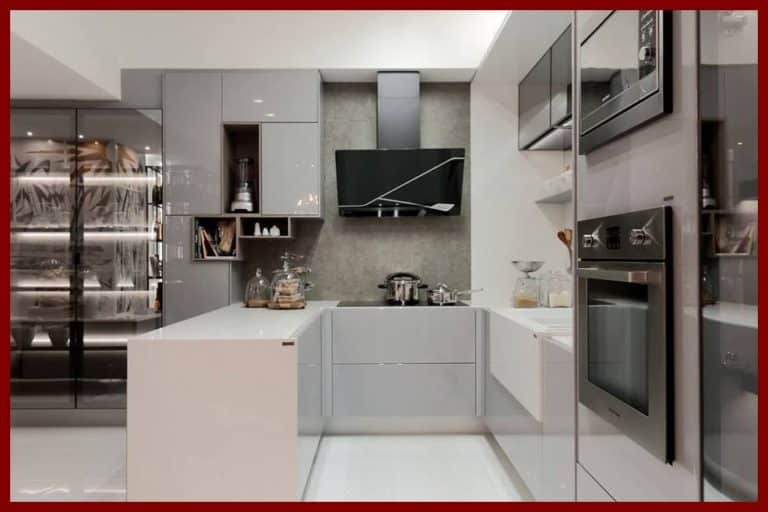 Silestone Statuario Looked Well in This Monochromatic Modern Kitchen