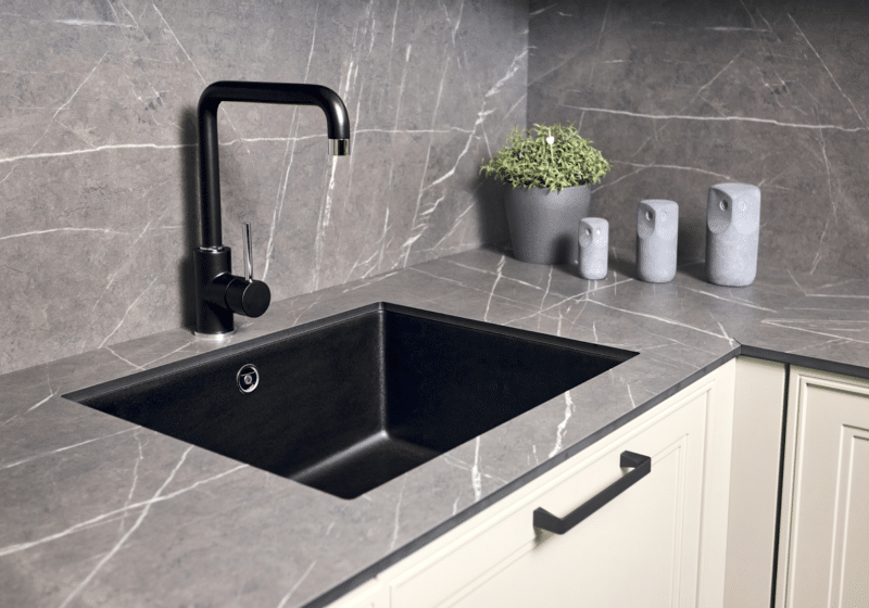Granite Countertops with Undermount Sinks