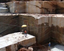 stone slab harvesting