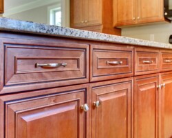 Mocha Maple Glazed cabinets