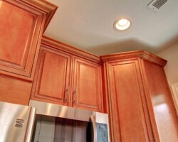Mocha Maple Glazed top cabinets