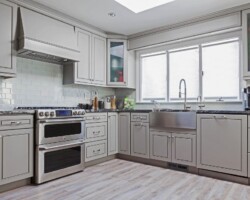 neutral Greige Maple countertops