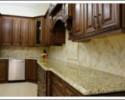 Chocolate Maple Glazed kitchen Countertop cabinets